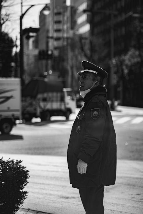 Základová fotografie zdarma na téma bunda, černobílý, klobouk