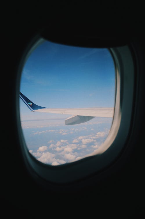 Безкоштовне стокове фото на тему «Авіація, атмосфера, вікно»
