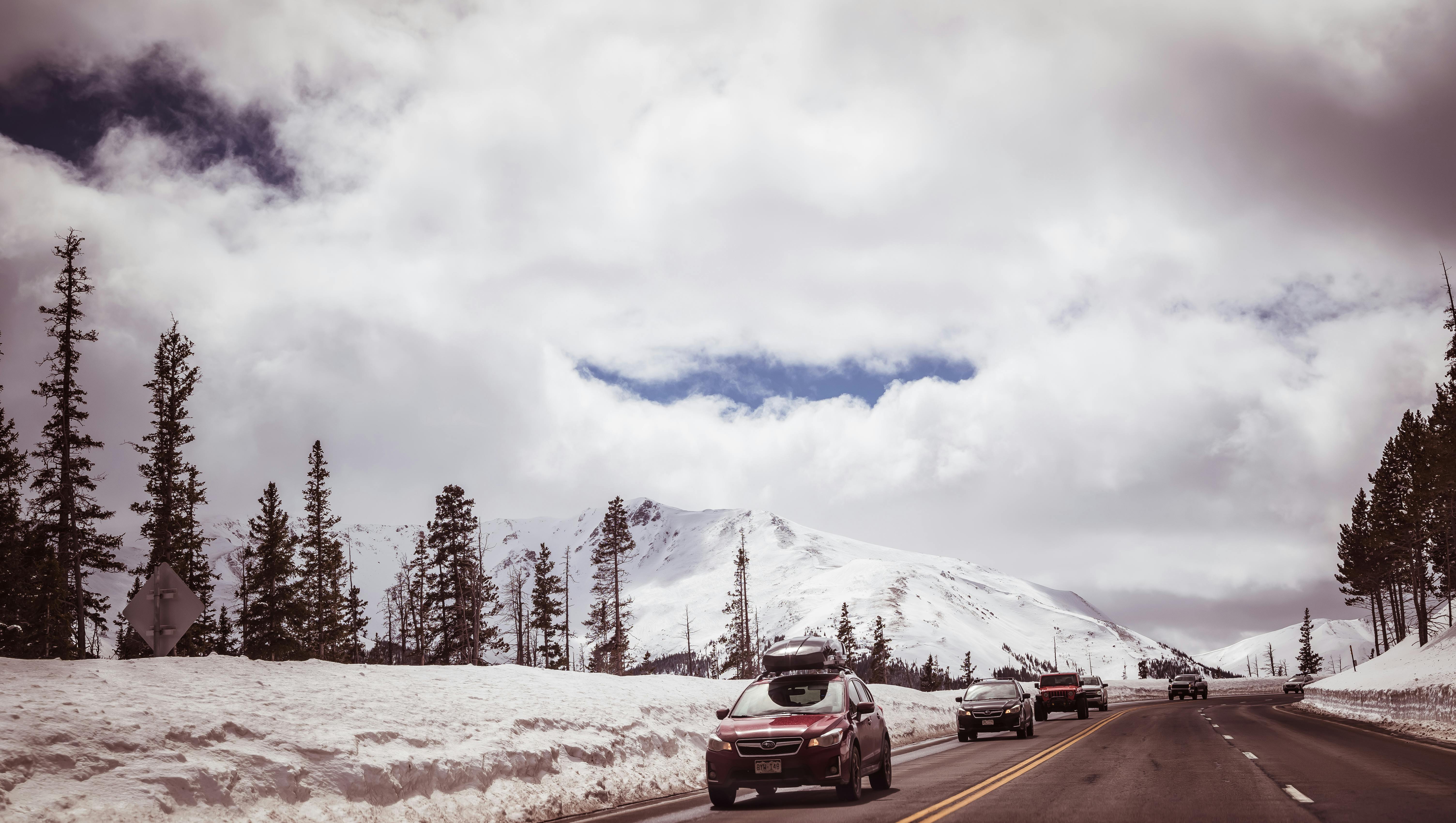 Toyota recalls 550,000 Highlander SUVs because seat backs may fail to lock — Photo by Chris F on Pexels