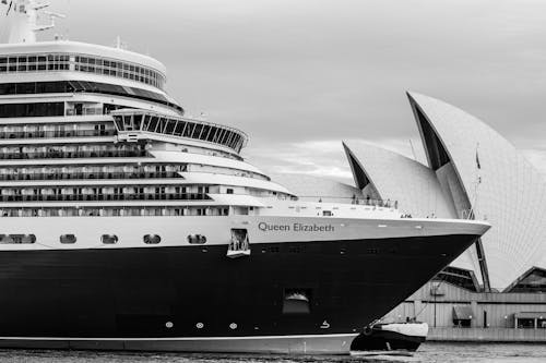 Queen Elizabeth and Opera House 