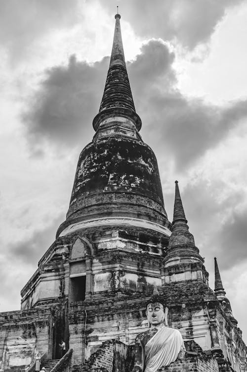 Immagine gratuita di bianco e nero, buddista, città
