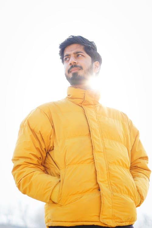 겨울 자켓, 남자, 노란색의 무료 스톡 사진