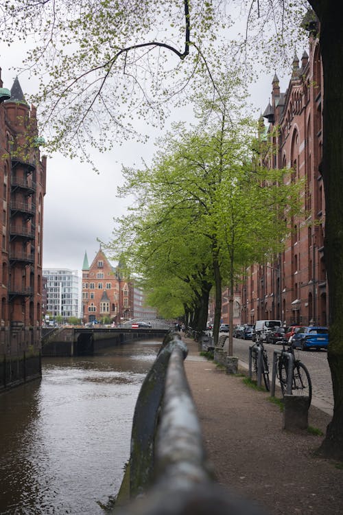 Gratis arkivbilde med bygninger, fortau, hamburg