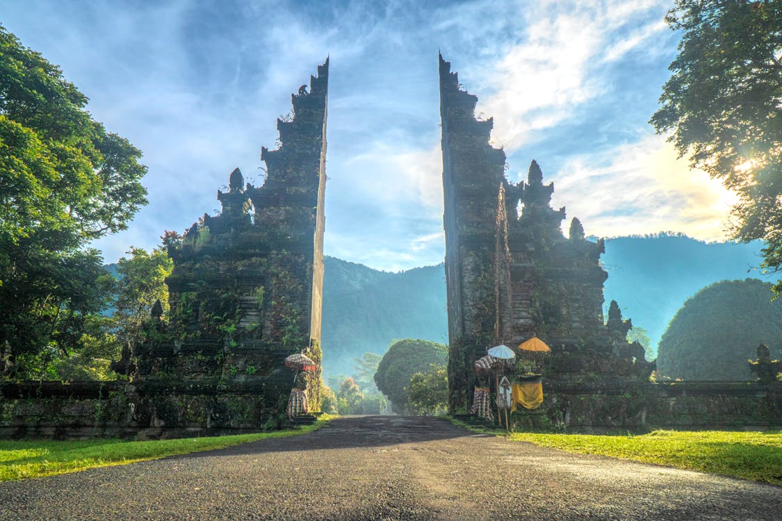 Free Handara Gate Uner Blue Sky Stock Photo