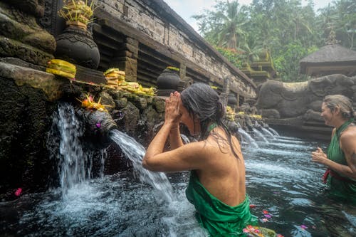 คลังภาพถ่ายฟรี ของ pura tirta empul, กระแสน้ำ, กลางแจ้ง