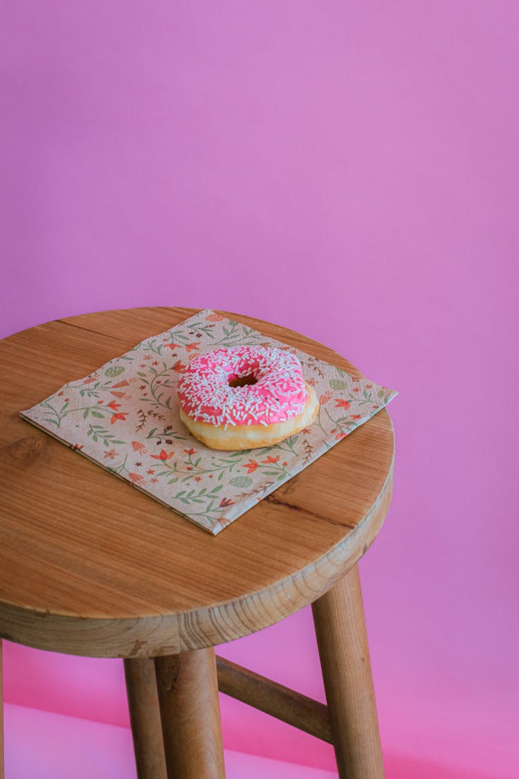 Doughnunt On Table