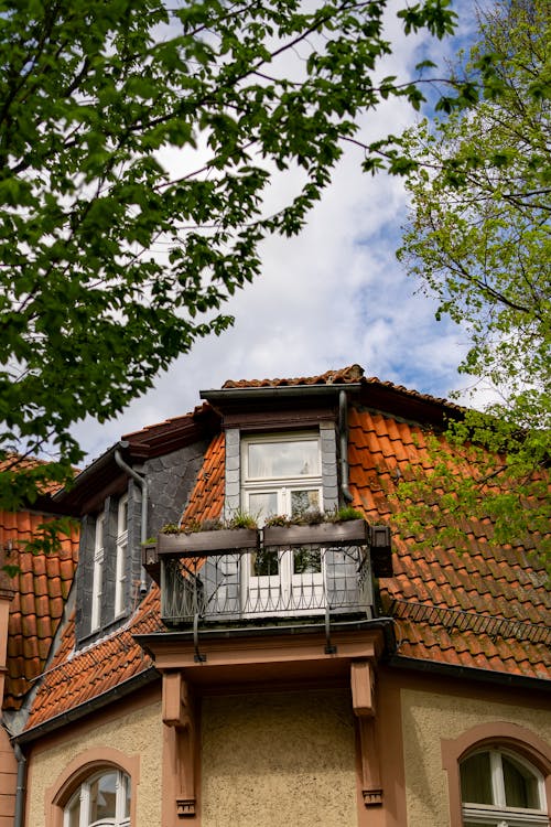 Fotobanka s bezplatnými fotkami na tému balkón, balkóny, budova