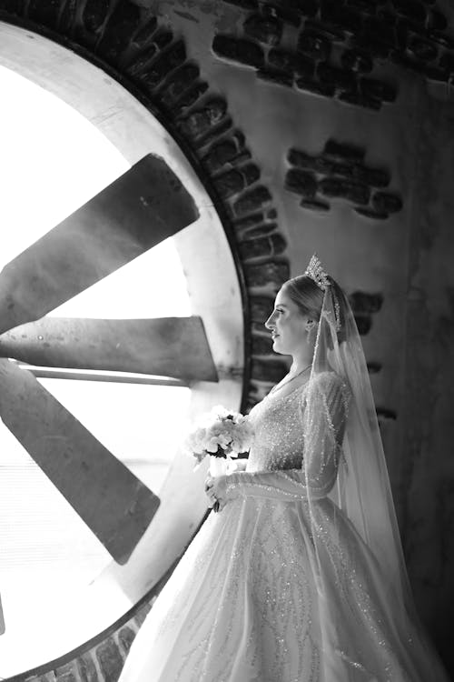 คลังภาพถ่ายฟรี ของ การแต่งงาน, ขาวดำ, ช่อดอกไม้