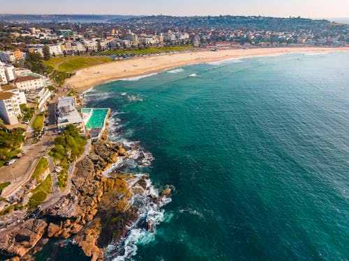 Free An aerial view of the beach and ocean in sydney Stock Photo