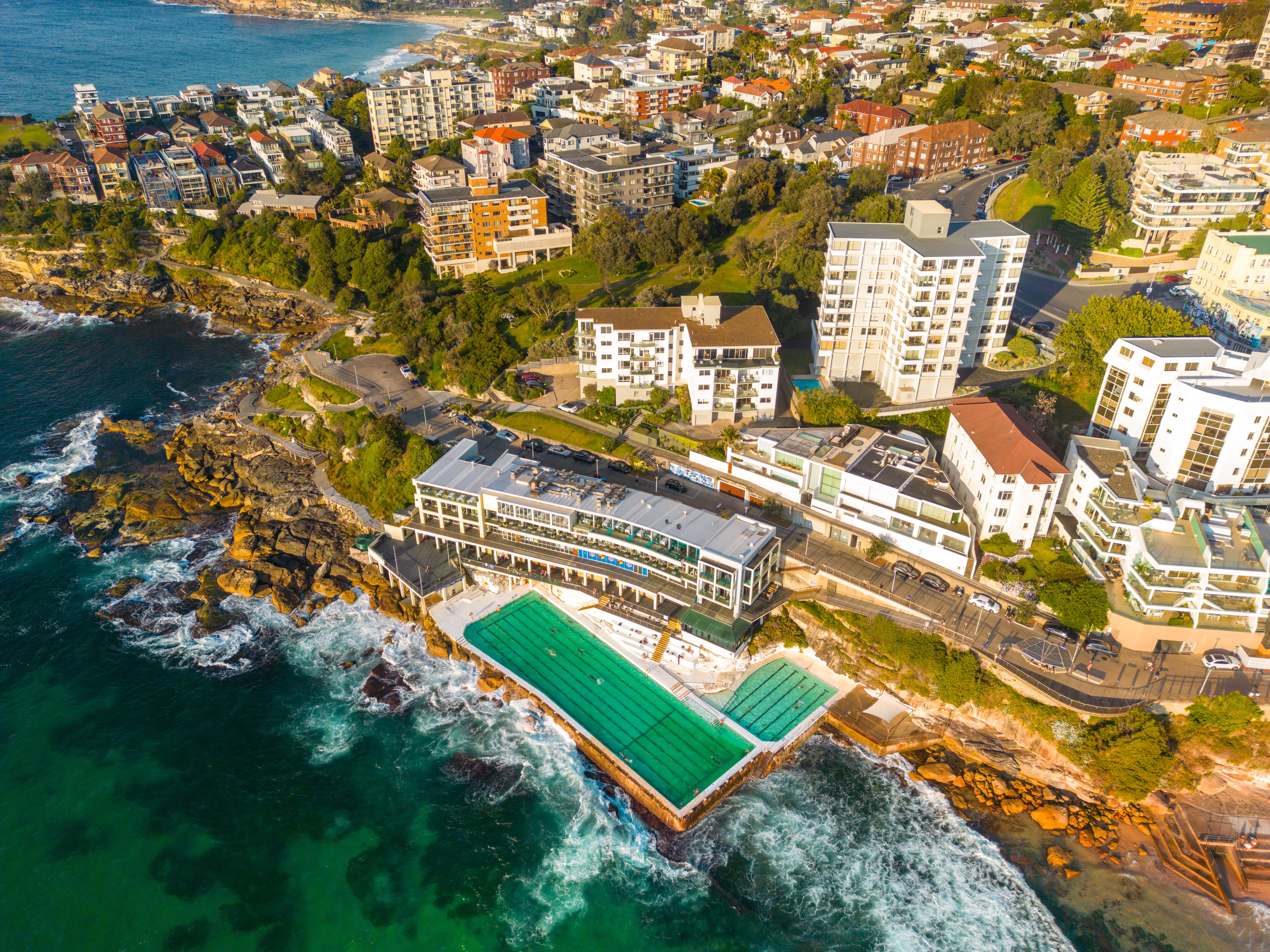 Byron Business Bay Hotel