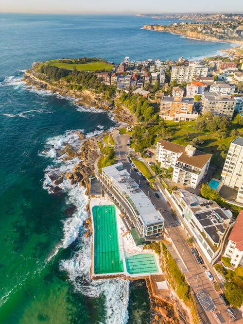 Kostenloses Stock Foto zu australien, bondi icebergs schwimmclub, drohne erschossen