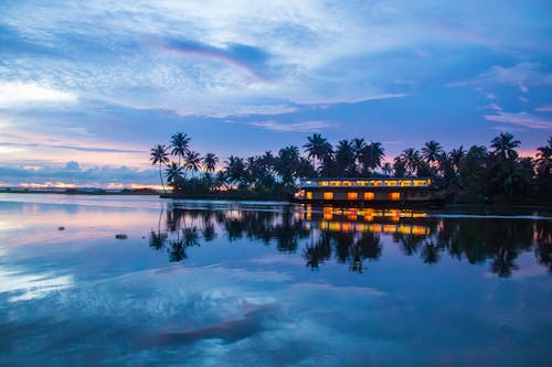 Photos gratuites de attraction touristique, backwaters, bateau
