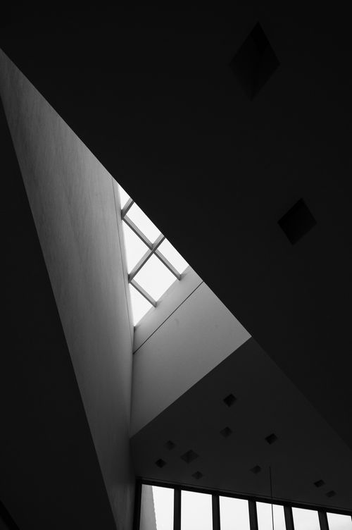Free Striking geometric ceiling design in Muscat, Oman captured in black and white. Stock Photo