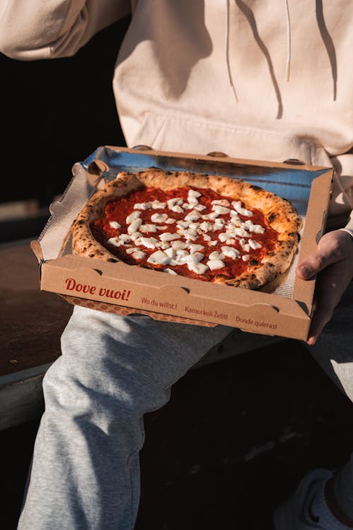 Foto profissional grátis de alimento, assando, caixa de pizza