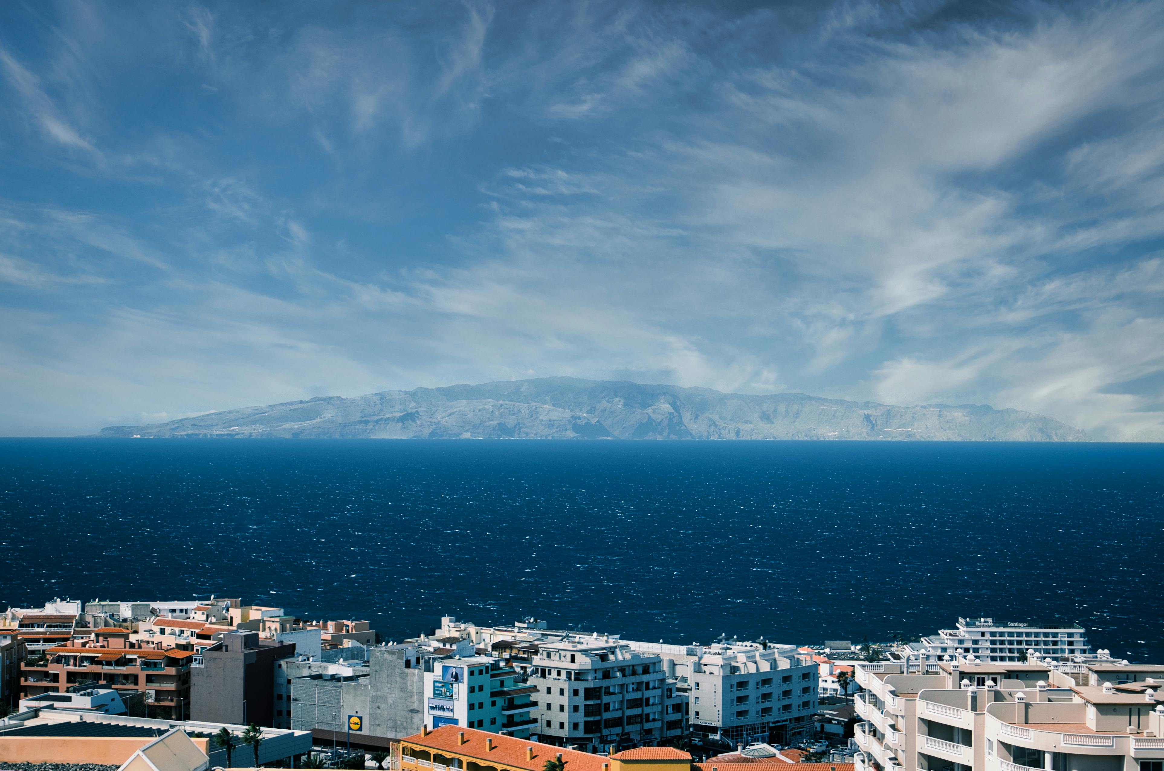Anger and resignation in Tenerife as hantavirus ship approaches
