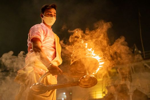 Evening Ganga aarti ceremony — Varanasi