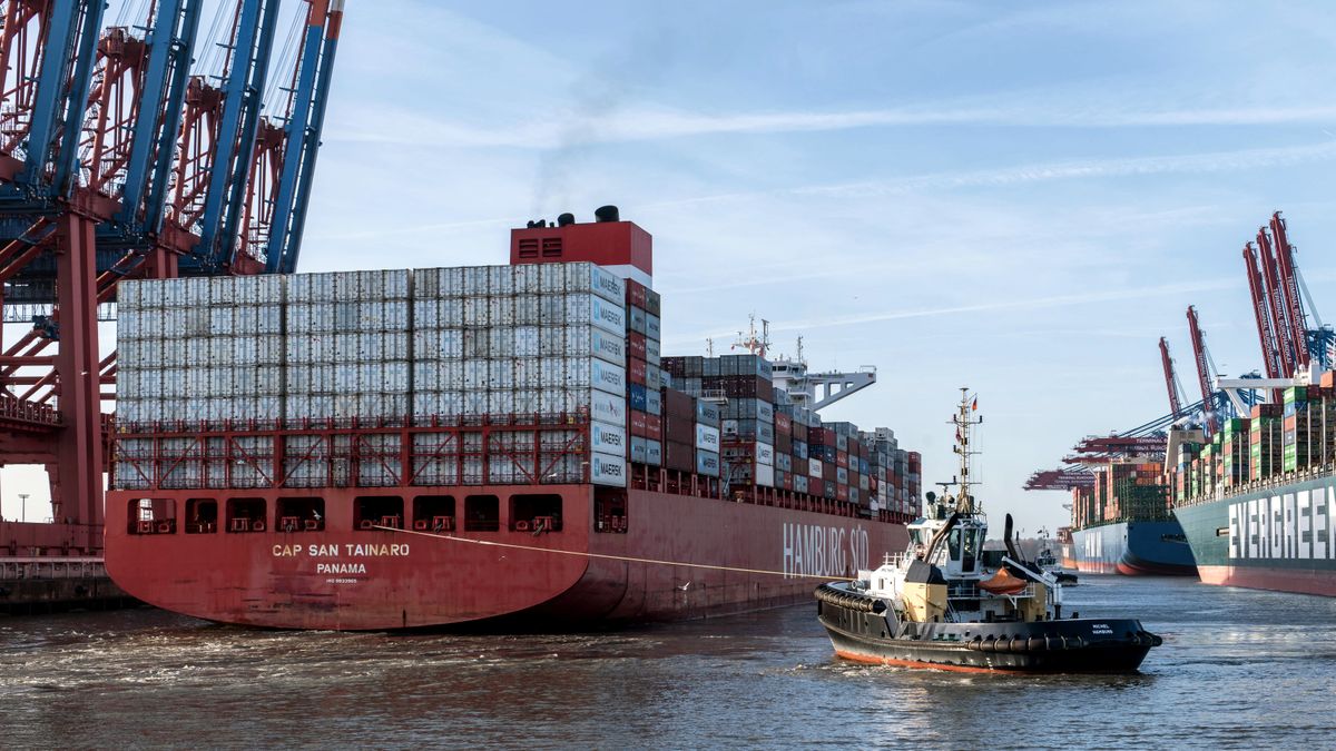 Container ship at Hamburg port