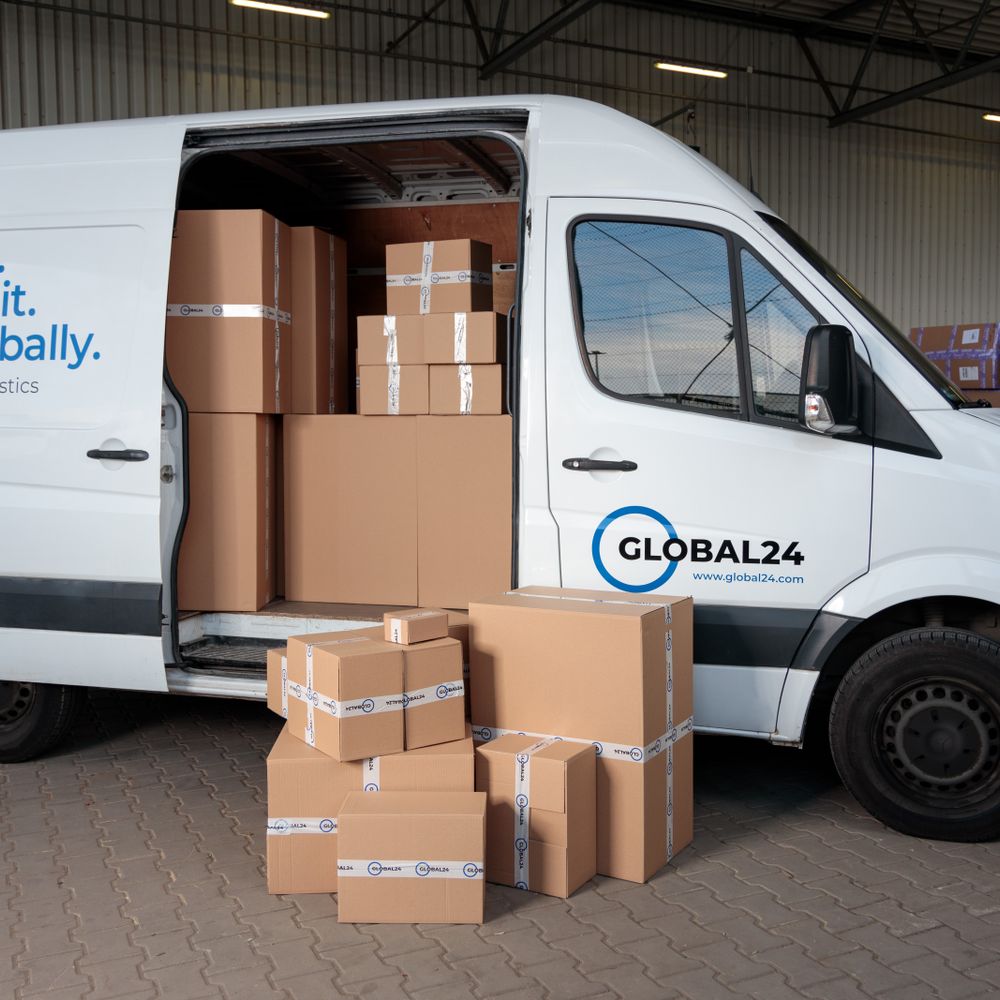 Benhilton — professional packers wrapping and boxing belongings