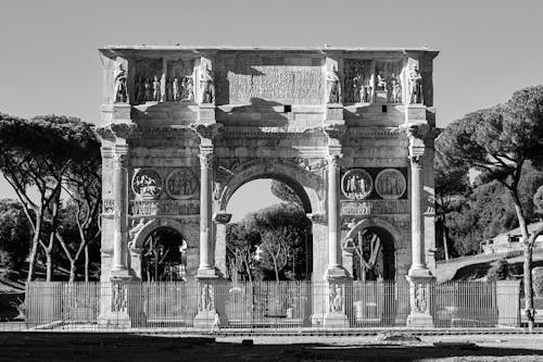 Безкоштовне стокове фото на тему «b & w фотозйомка, античної римської архітектури, Арка»