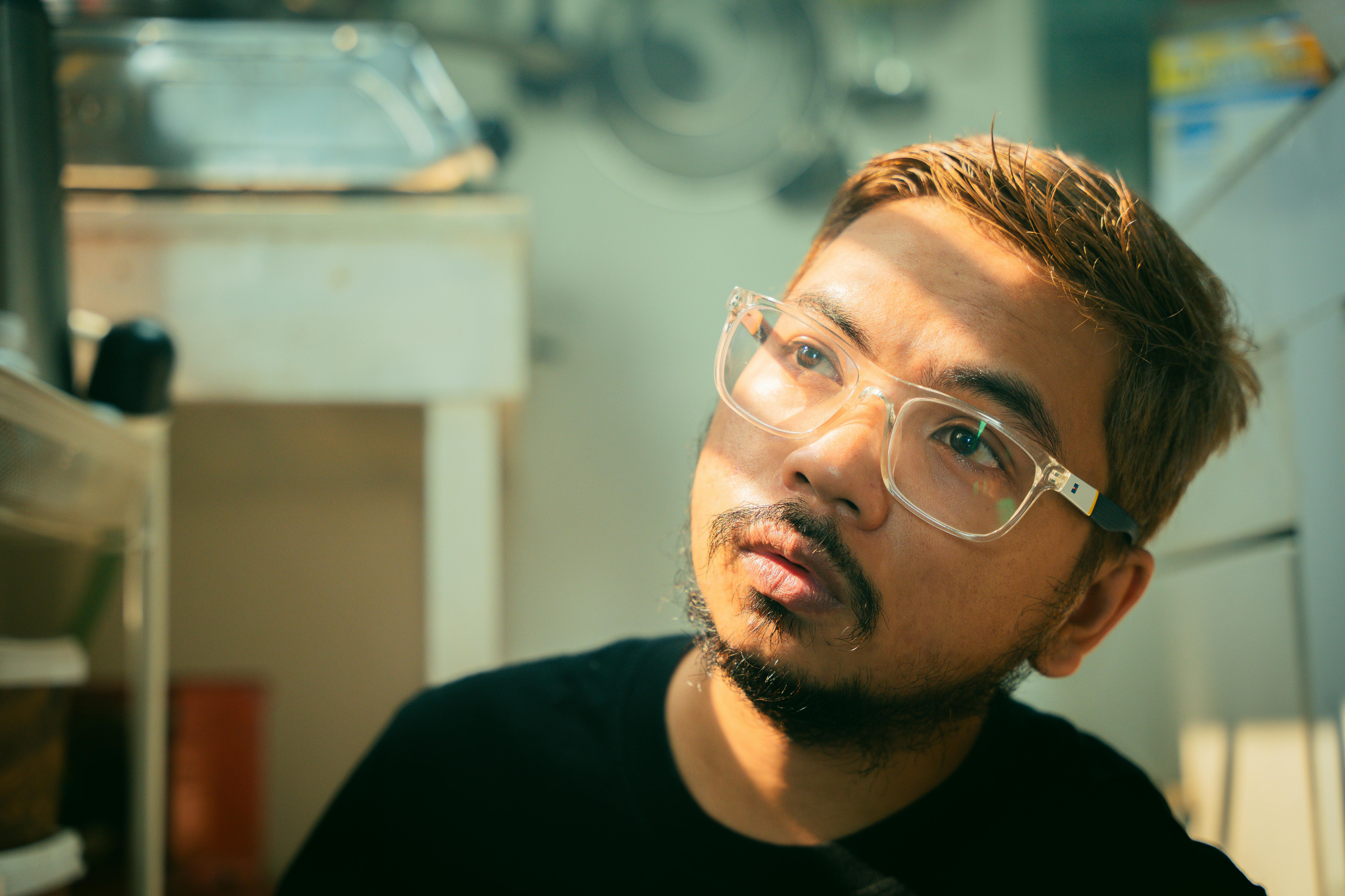 Looking To Start a Side Hustle in 2026? Here’s Your Reading List — Photo by Kenneth Surillo on Pexels