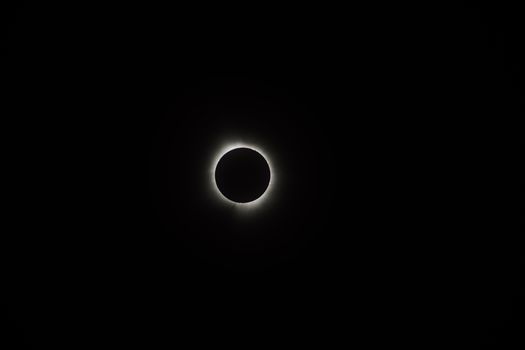 Tiefschwarzes Komposition im Universum – Strahlende Kosmos-Aufnahme