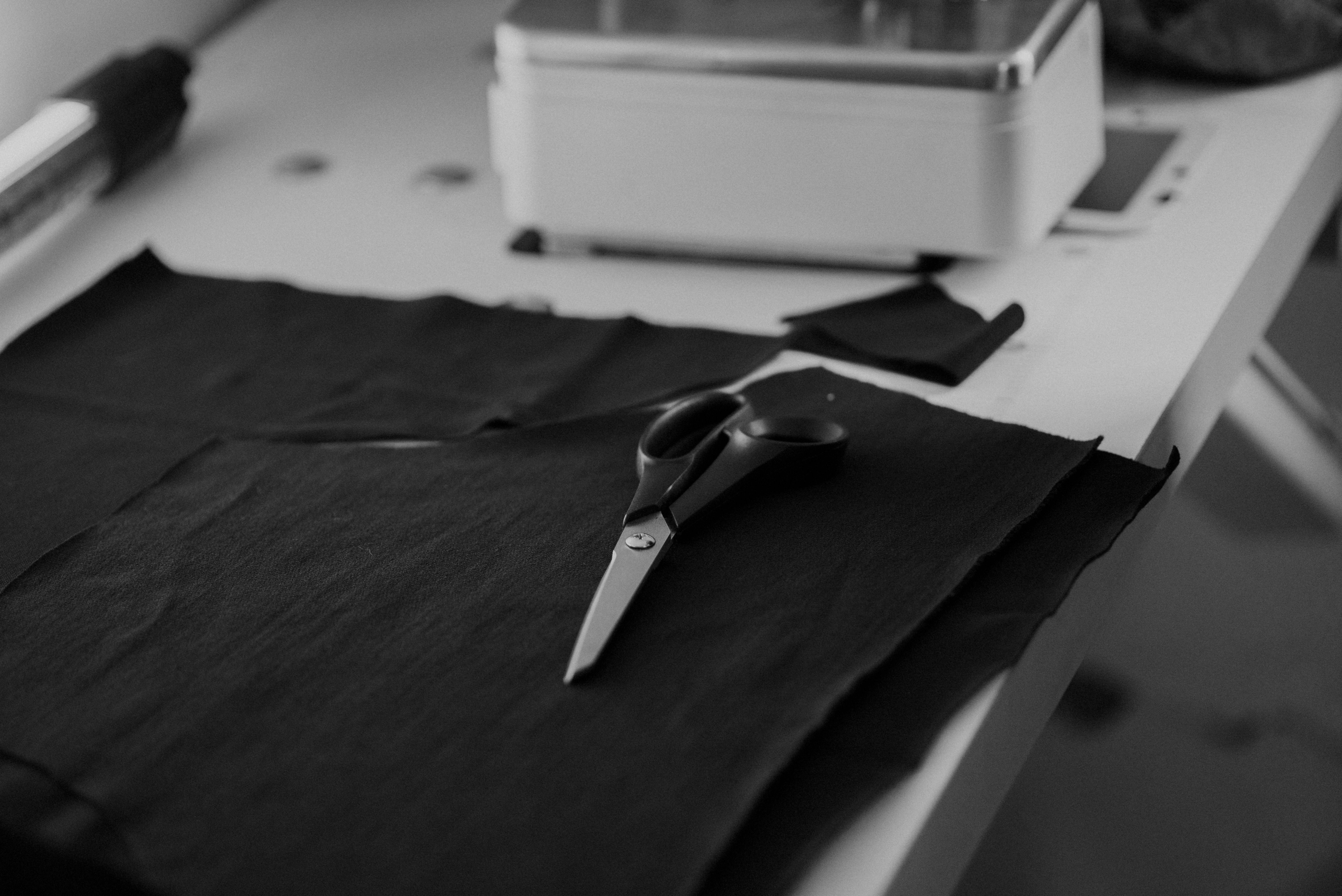 Berkeley — professional packers wrapping and boxing belongings