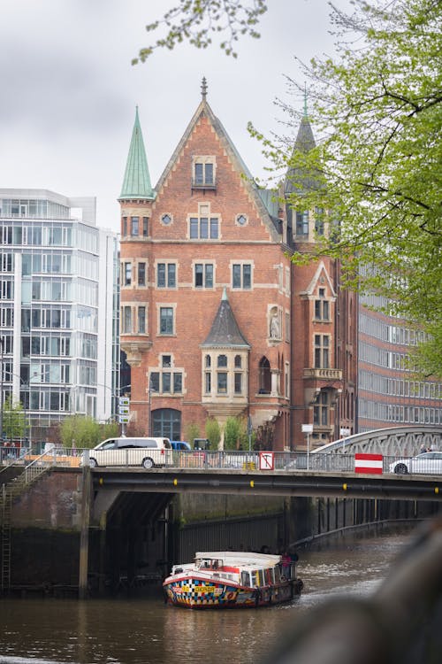 Fotobanka s bezplatnými fotkami na tému flotila, Hamburg, kanál