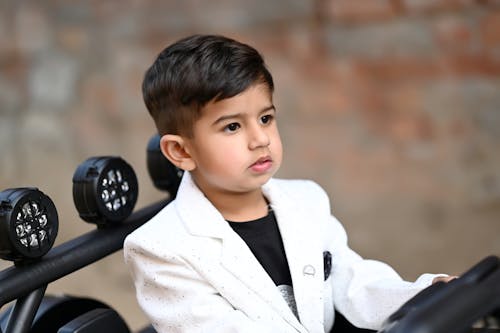 Foto d'estoc gratuïta de bebè, blanc i negre, guapo