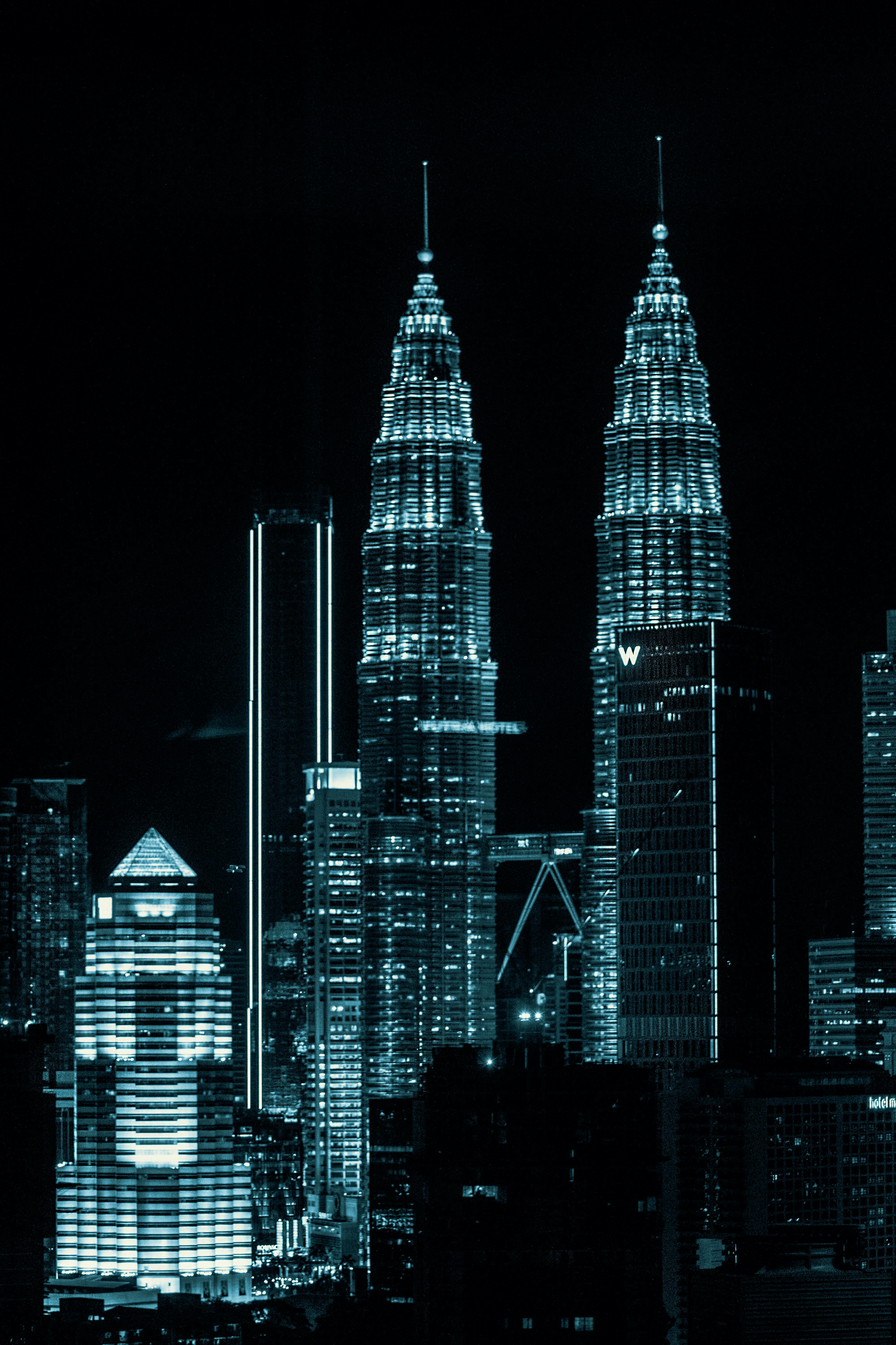 Petronas Tower, Malaysia \u00b7 Free Stock Photo