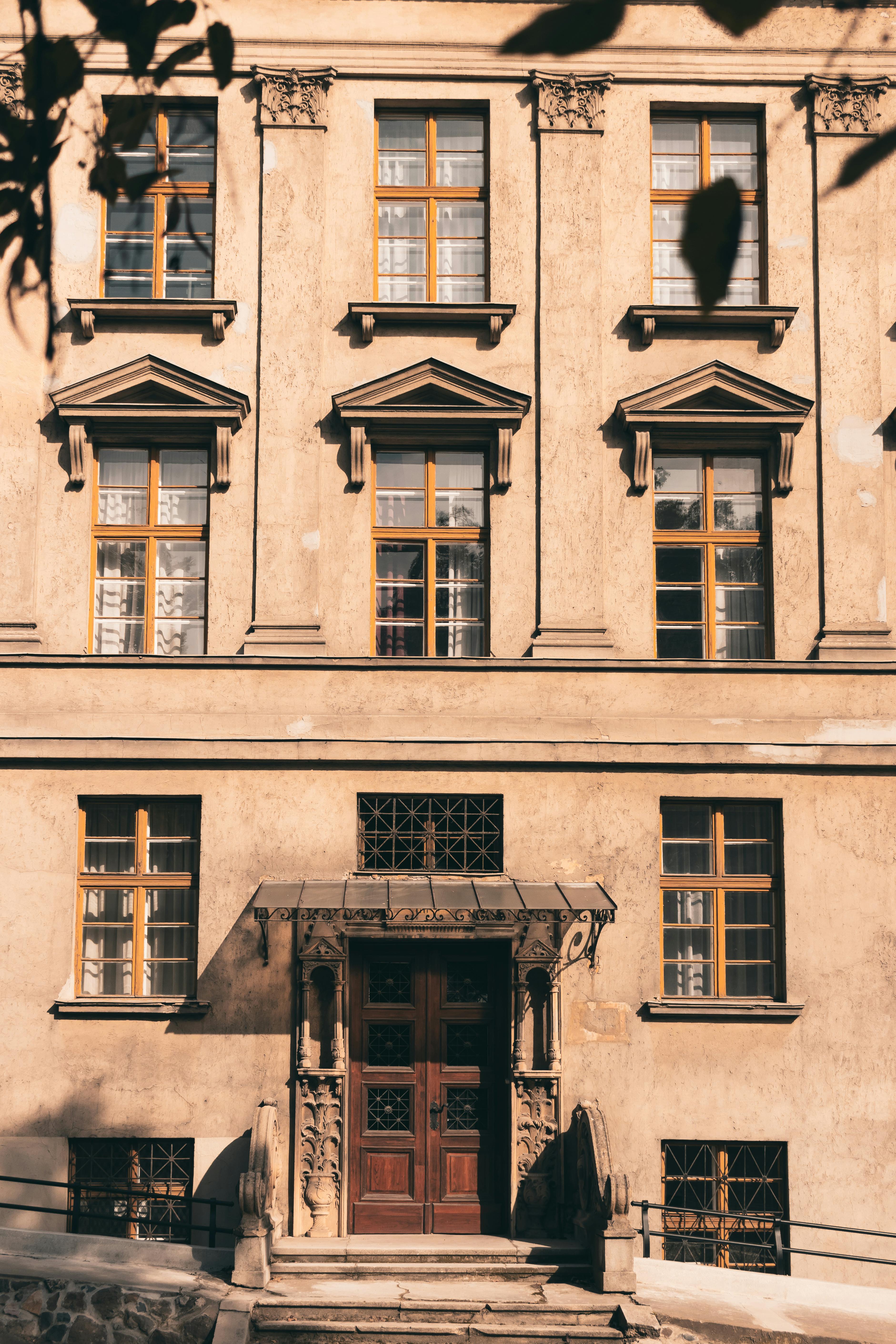 Exploring Old Apartment Building Floor Plans - coohom.com - Vintage Apartment Building Architecture