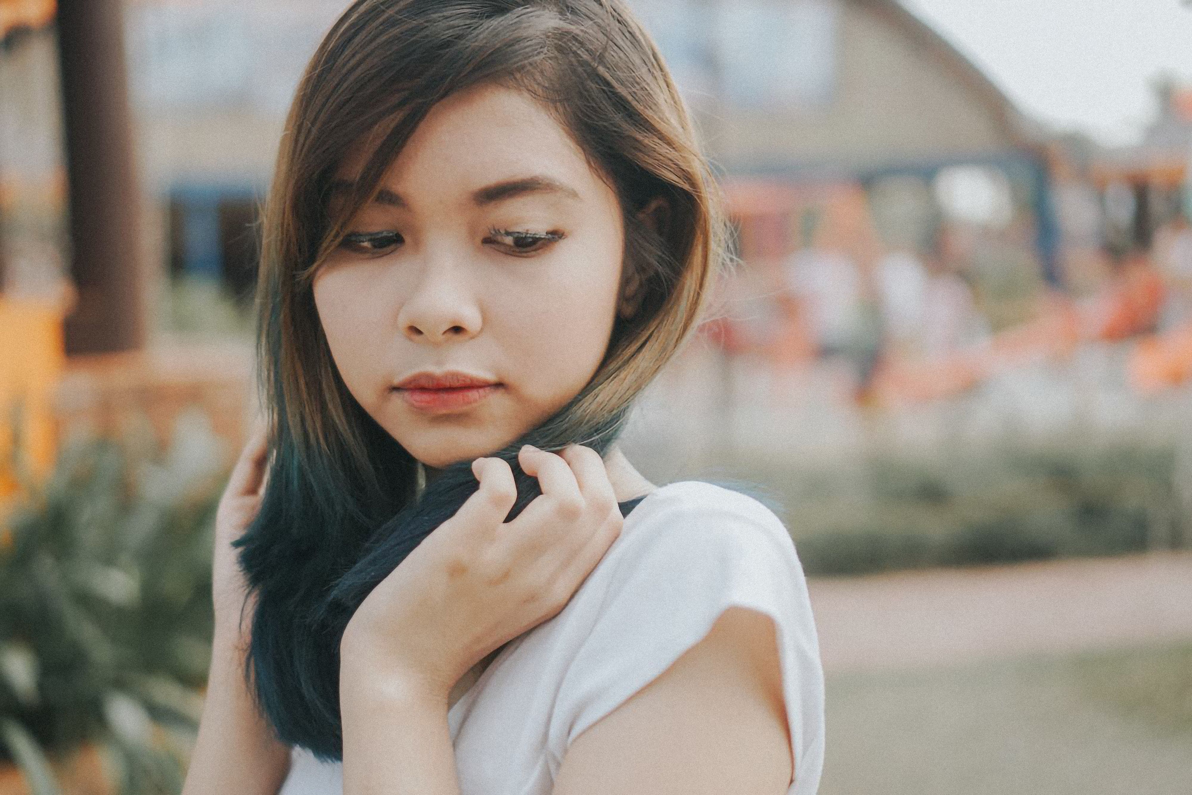 Money Piece Hair: The Face-Framing Highlight Trend