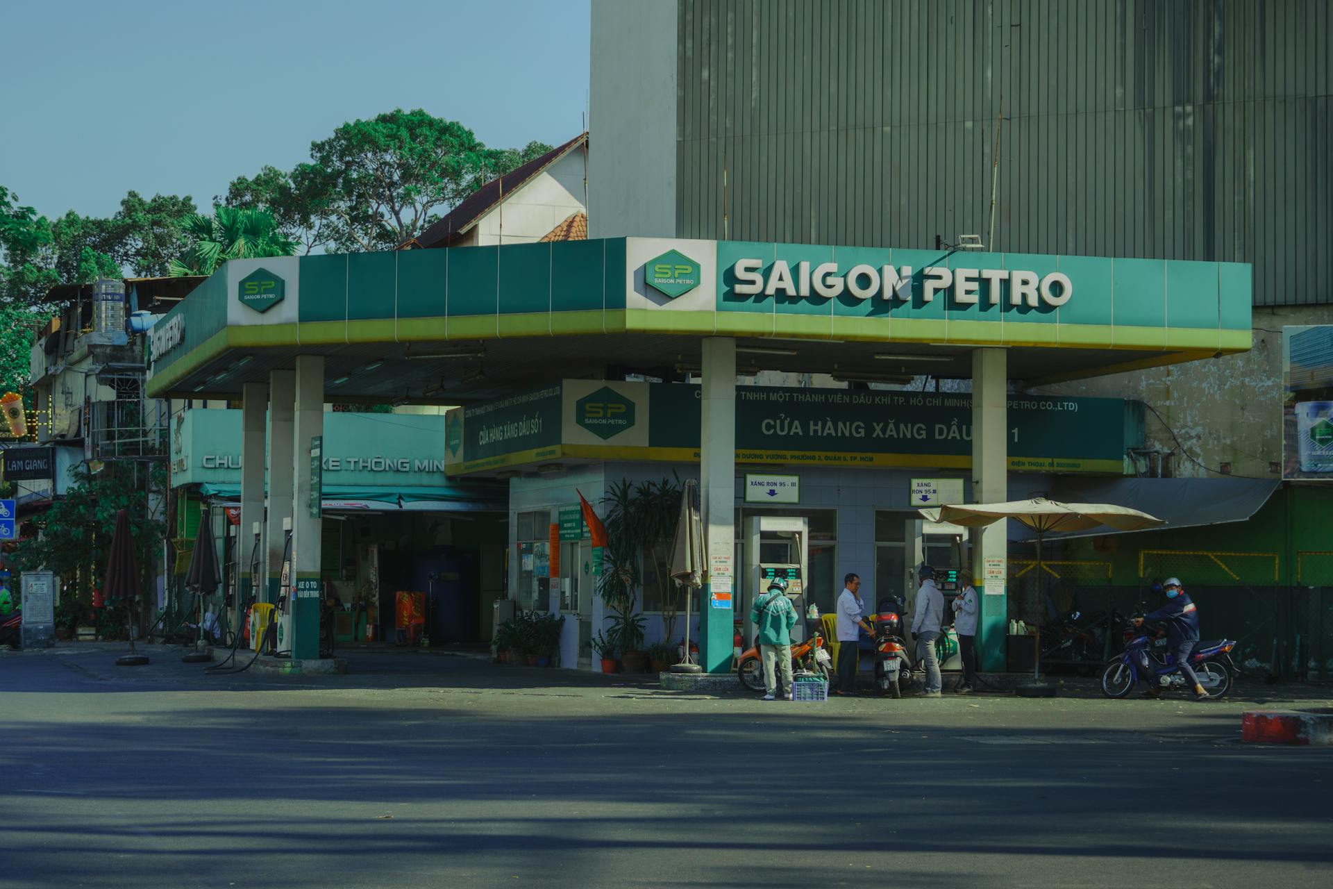 A Saigon Petro Gas Station in a City