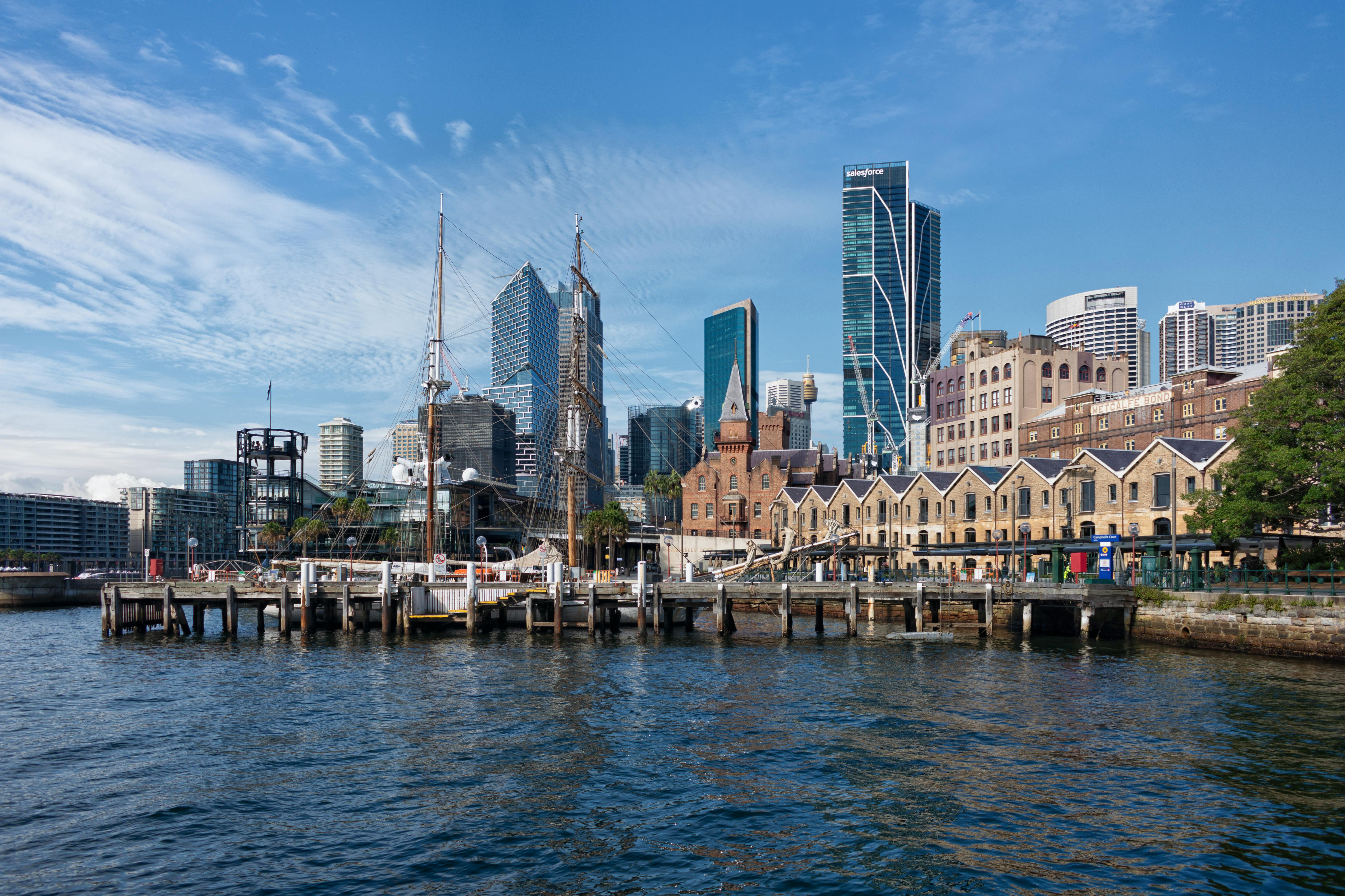 general travel group melbourne office — Photo by William Marschall on Pexels