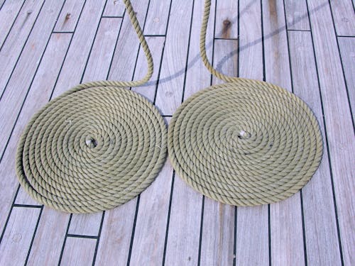 Free Two Round Brown Ropes Stock Photo