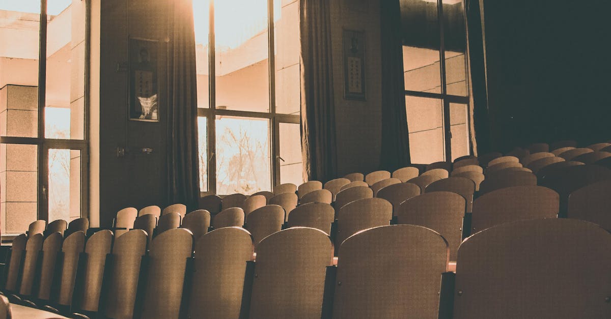 ¿Qué preguntas clave debe cubrir una revisión de una universidad o institución educativa privada grande? ¿Qué preguntas clave debe cubrir una revisión de una universidad o institución educativa privada grande?