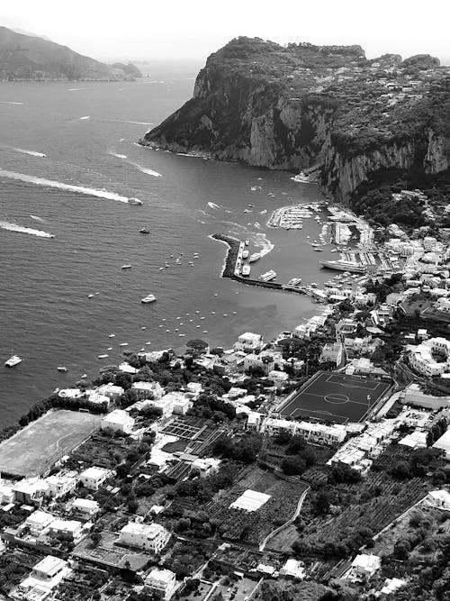 Gratis stockfoto met amalfi coast, driekwartsbroek, drone fotografie