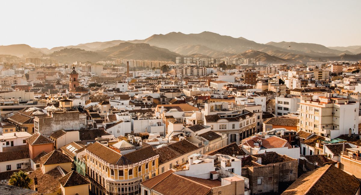 Málaga First-Timer's Guide: Andalusian Sun, Tapas & Picasso
