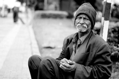 Old black woman poor america hi-res stock photography and images