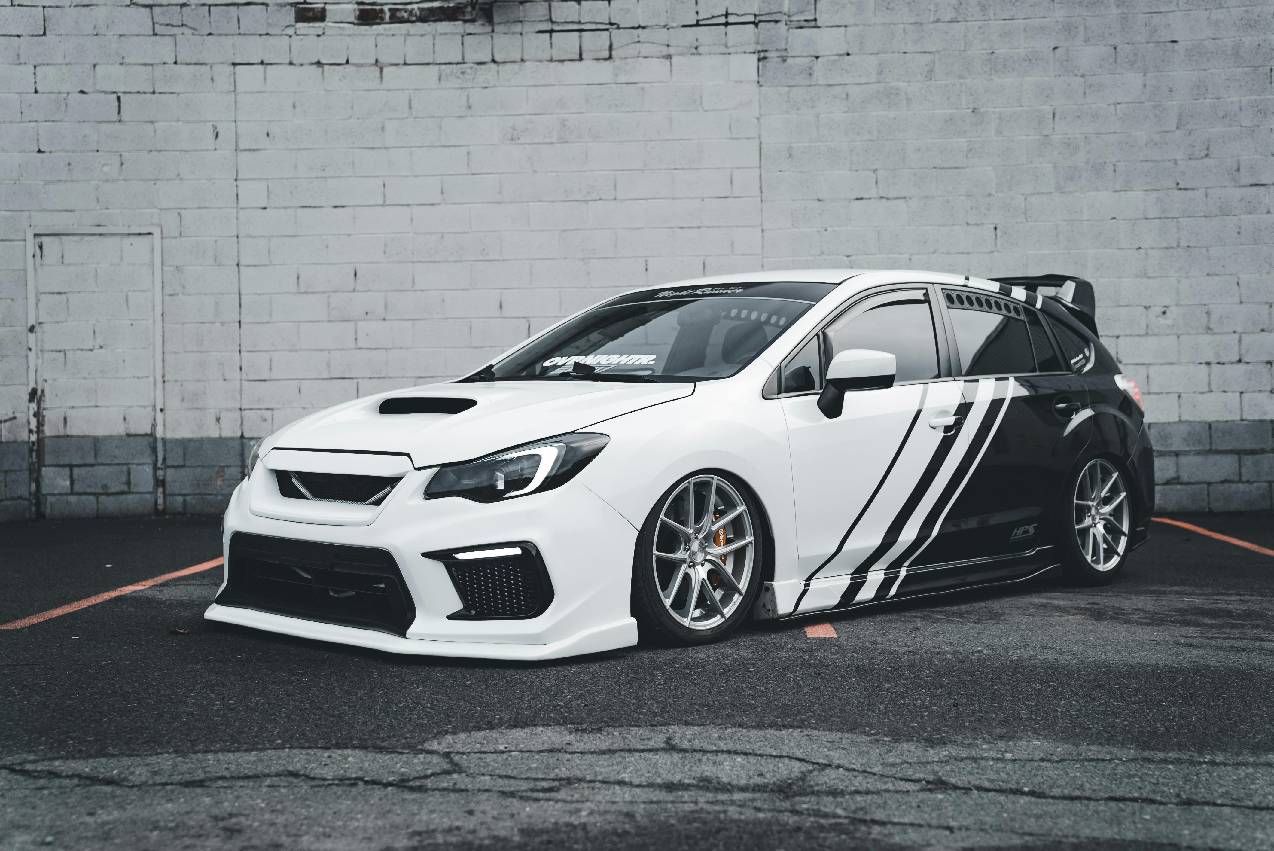 fitment architecture automotive data integration — Photo by Erik Mclean on Pexels