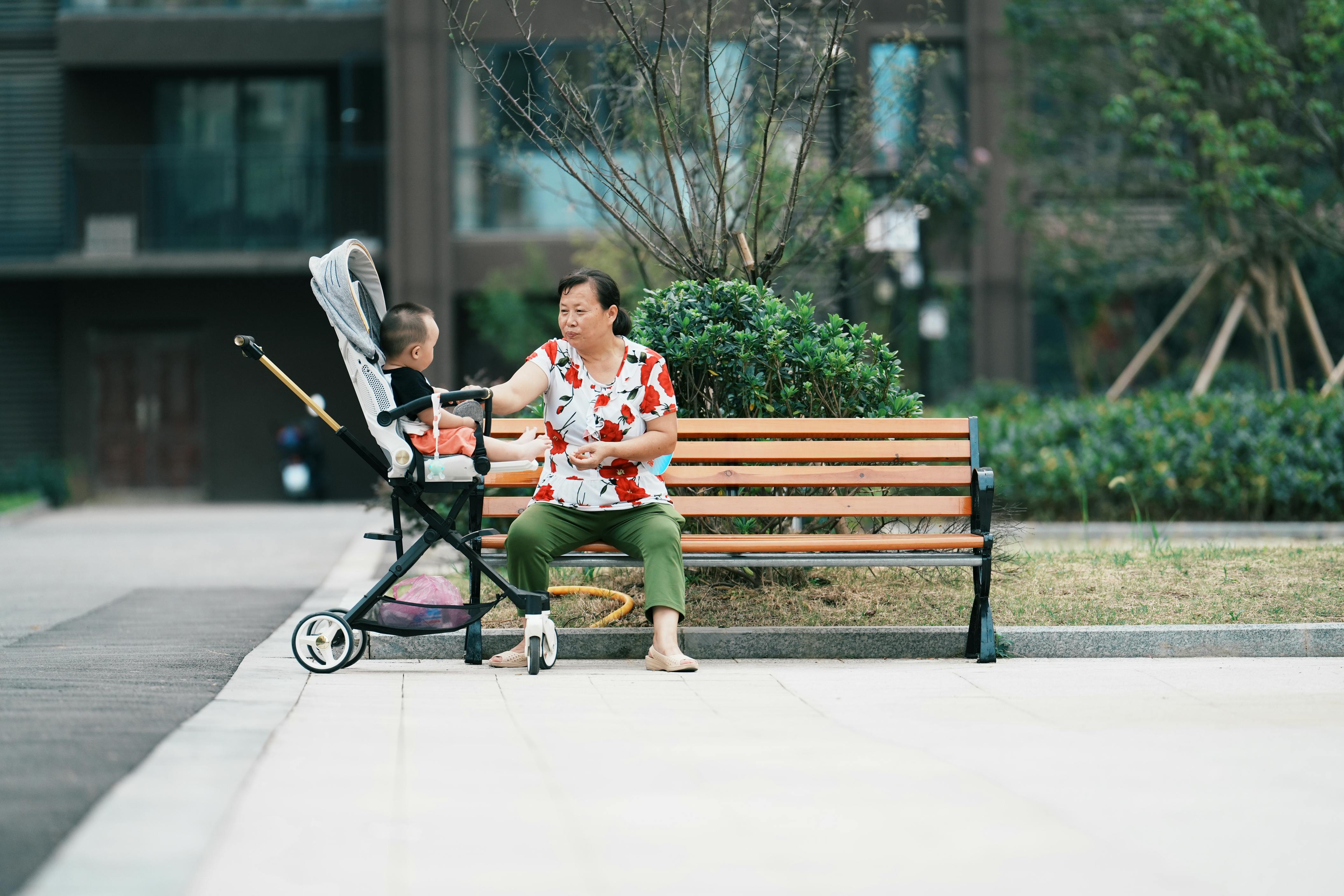 New China Life Insurance Boosts Q1 Profit Despite Revenue Decline — Photo by jason hu on Pexels
