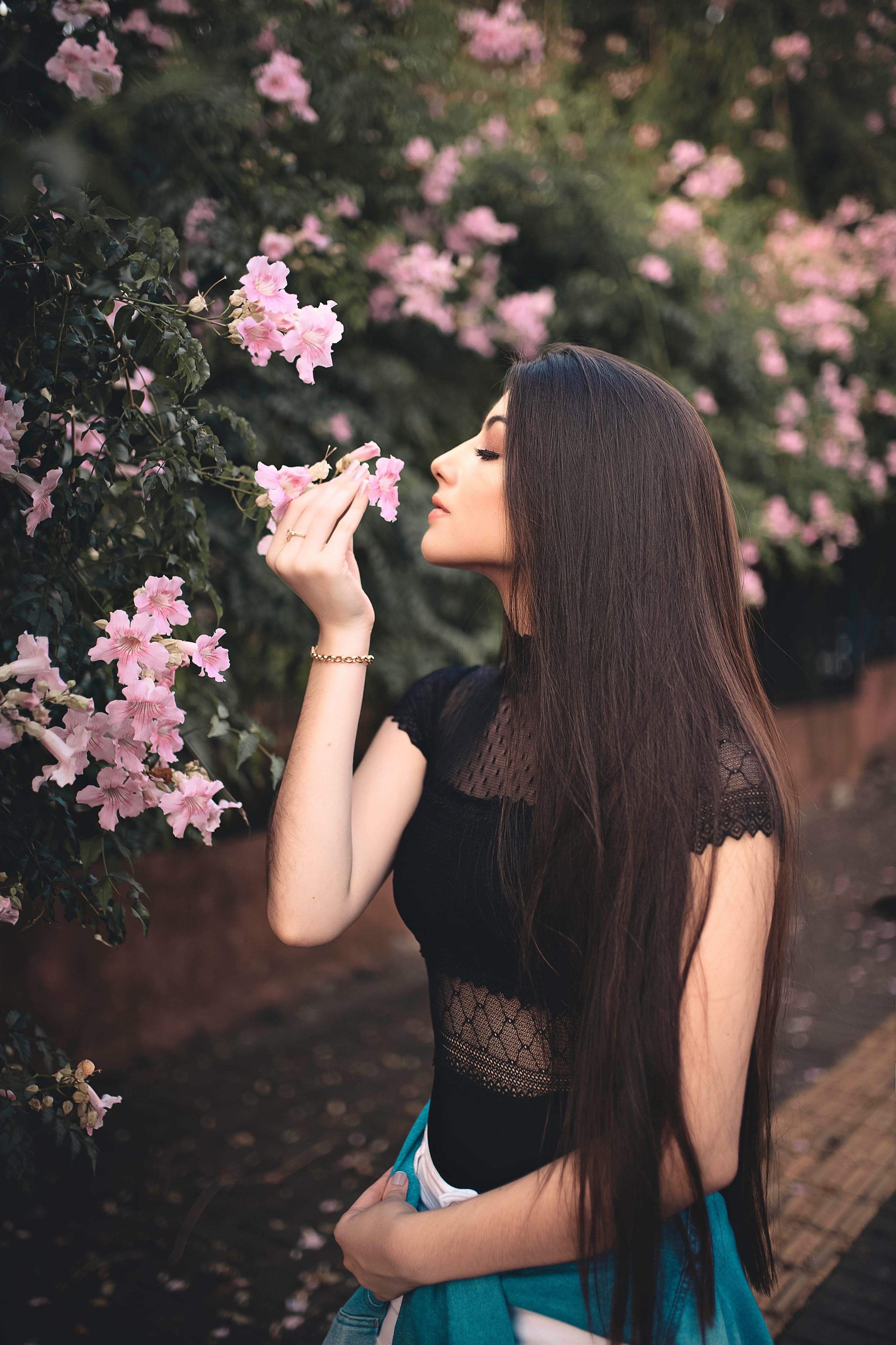 一个人在线观看的免费视频｜