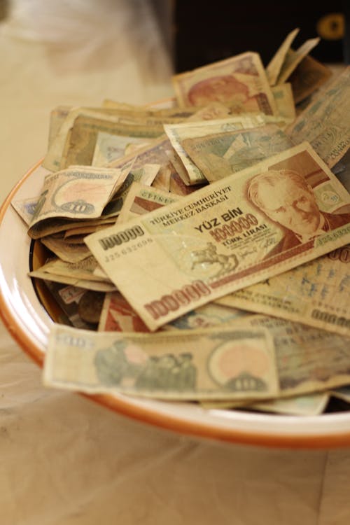 Money In A Bowl Free Stock Photo money-in-a-bowl-free-stock-photo