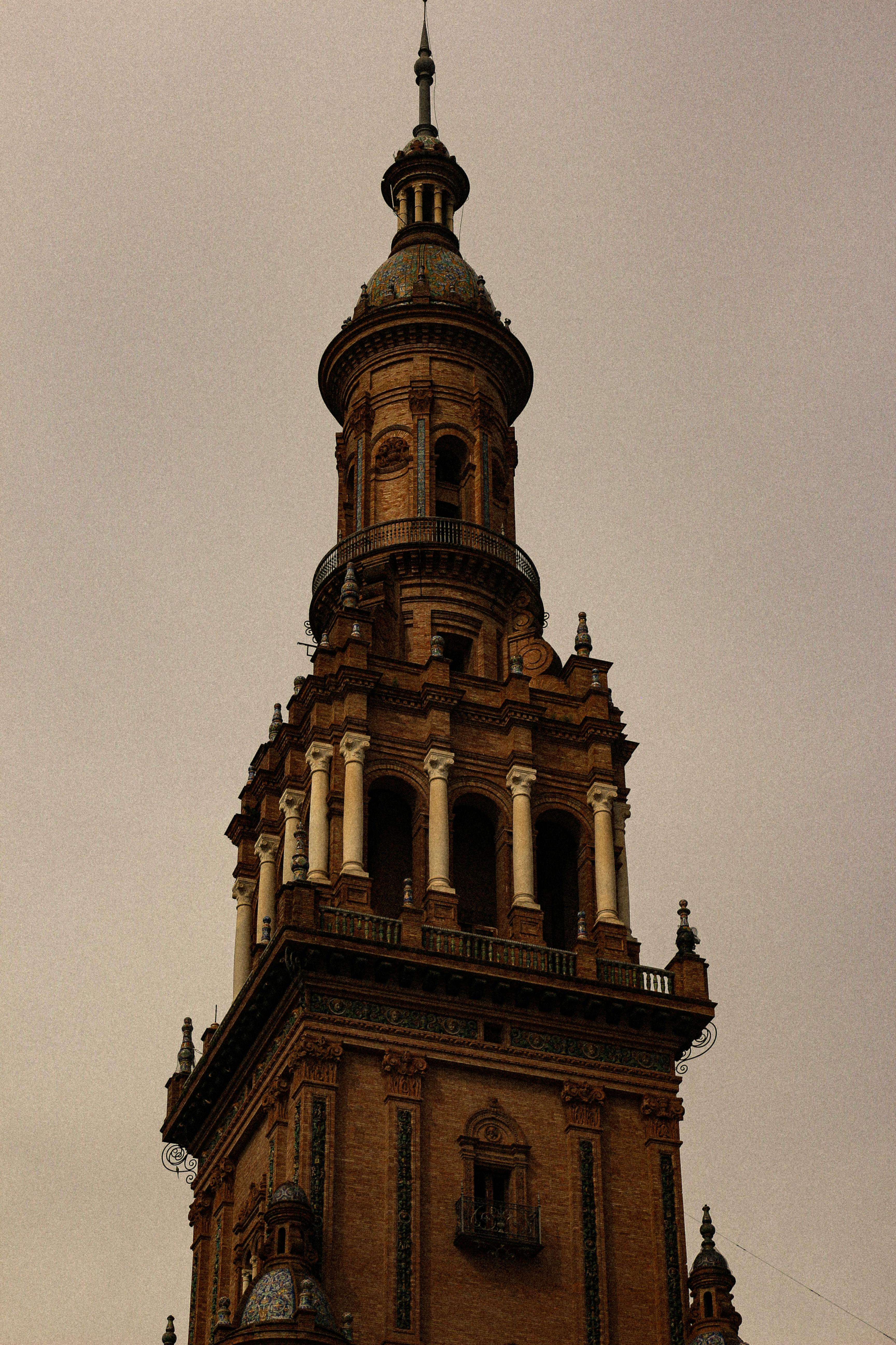 torre sur tower in seville