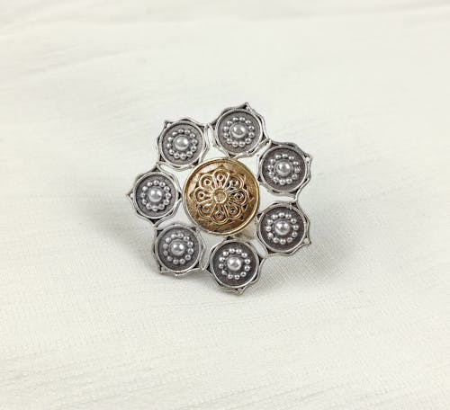 Foto d'estoc gratuïta de anell ajustable, anell glamurós, anells de plata fets a mà