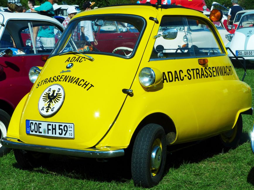 Car Insurance for Microcars UK 2026: A Specialist Guide