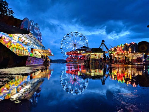 Blue Ferries Wheel