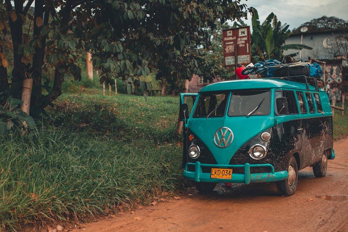 Zdjęcie Blue Volkswagena Van