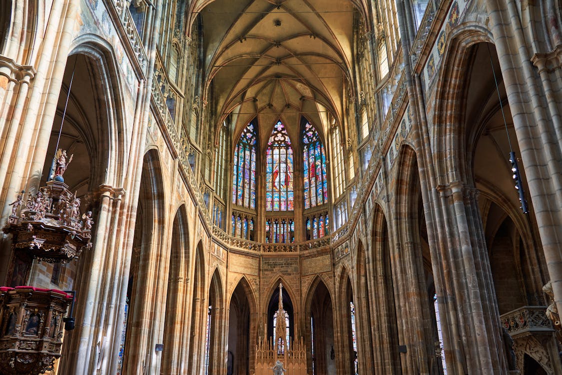 Foto profissional grátis de abóboda, altar, arcadas