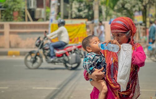 Too Much Sun, Too Much Stress? Science Behind Heatwaves & Irritability