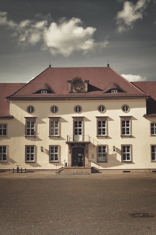 Summer at the Oranienburg Schloss 2